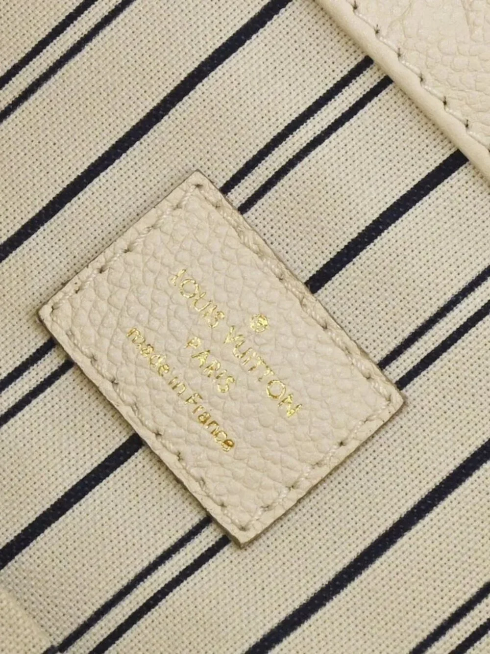 Louis Vuitton White Monogram Empreinte Artsy MM Handbag M93449 AS2152 188904